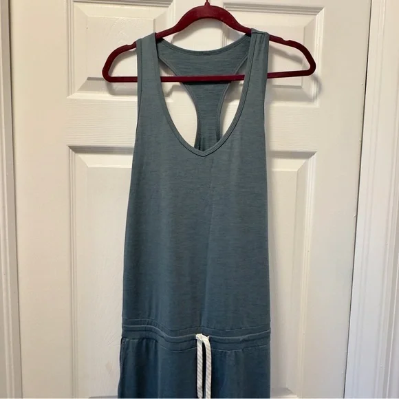 Vuori Lux Jumpsuit - L - Picture 2 of 3